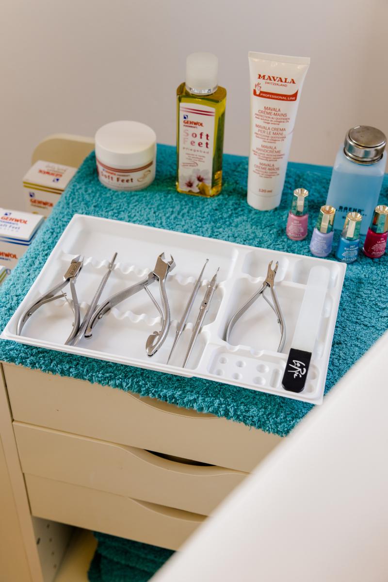 Maniküre 1130, Pediküre 1130, Massage 1130, Kosmetik 1130