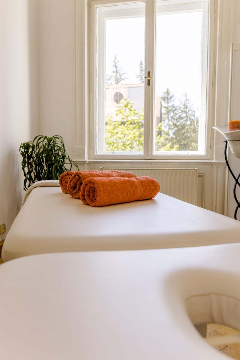 Maniküre 1130, Pediküre 1130, Massage 1130, Kosmetik 1130